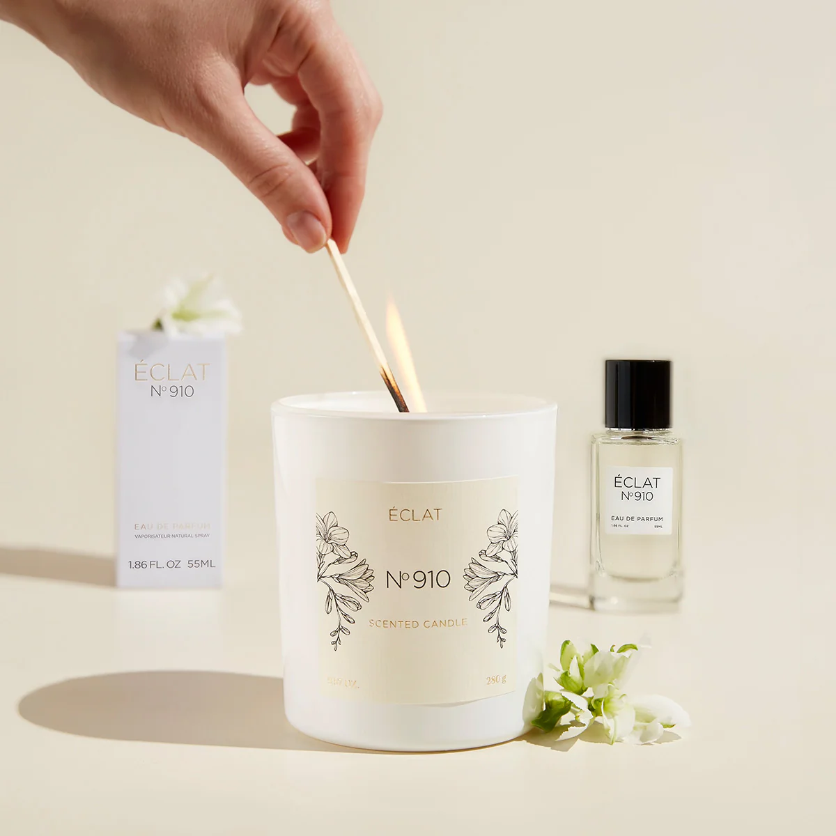ÉCLAT 910 Soy Wax Scented Candle - Image 3