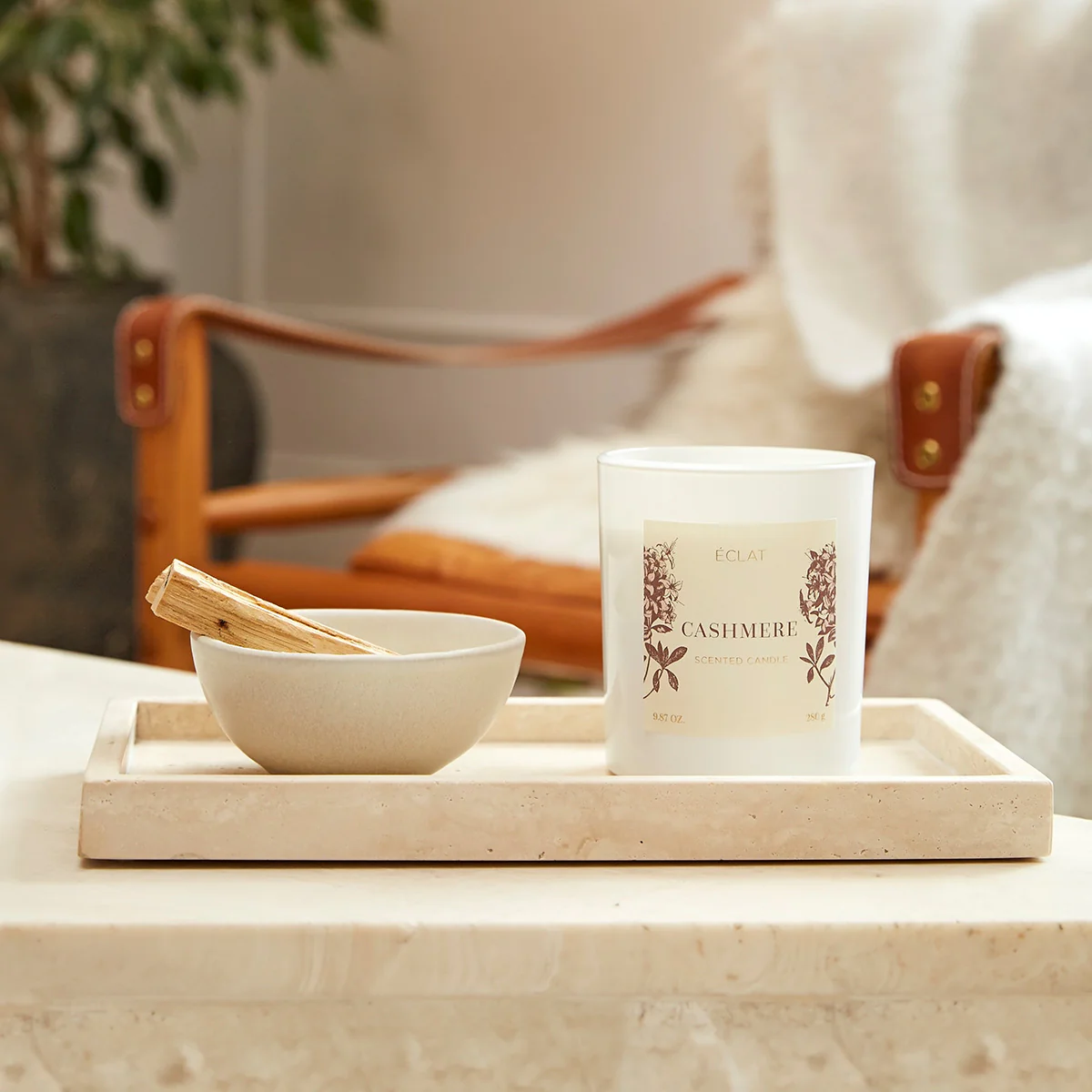 ÉCLAT Cashmere Soy Wax Scented Candle - Image 2