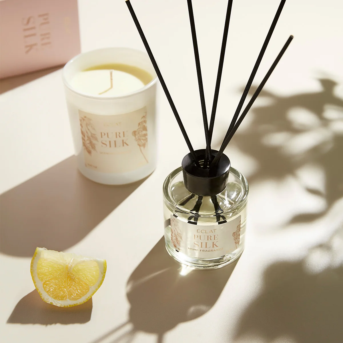 ÉCLAT Pure Silk Soy Wax Scented Candle - Image 4